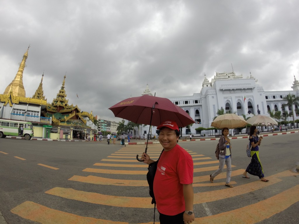 Yangon day tour guide