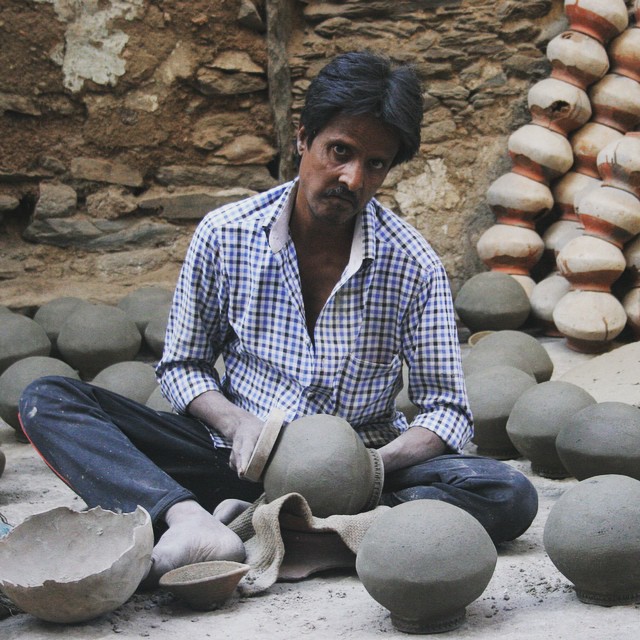 potter at work in udaipur india